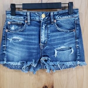AMERICAN EAGLE destroyed design pocket jean shorts